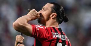 Excompañero de Ibrahimovic lo destroza: ‘‘Es un señor de 40 años y no hizo nada para que el Milan ganara el Scudetto; le gusta ser el centro de atención’’