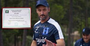 Se acaba la especulación: sale a la luz el diploma de entrenador del argentino Mauricio Pacini, asistente de Honduras