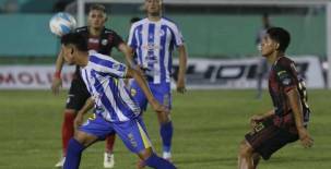 Choloma pega primero con gol de Canales y están venciendo a Victoria para soñar con la salvación
