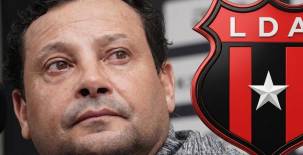 Jeaustin Campos es uno de los candidatos a dirigir a Alajuelense.