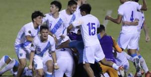 En una apoteósica tanda de penales, Guatemala se hizo gigante y clasificó al Mundial de Indonesia Sub-20 tras eliminar a México. FOTOS: Neptalí Romero