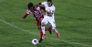 Enfrentamiento entre Vida y Olimpia en la Liga Nacional de Honduras.