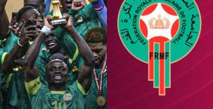 La selección de Senegal no se deja apabullar y festeja por todo lo alto la Copa Africana.