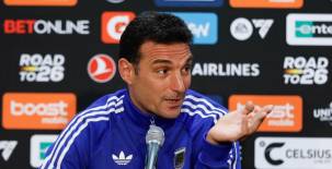 El entrenador de la Selección de Argentina, Lionel Scaloni, en conferencia de prensa antes de enfrentar a Honduras este sábado en Texas.