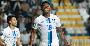 Dereck Moncada fue expulsado ante Jamaica en el triunfo de la Bicolor en Kingston.