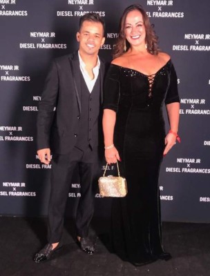 Fotos: Así es Nadine Gonçalves, la mamá de Neymar que presentó a su nuevo novio de 22 años