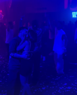 Desatados: así fue la fiesta íntima de los campeones del mundo y Messi llegó vestido con ropa de la selección argentina