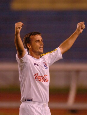 Colección de fotos históricas del Olimpia en su 103 aniversario