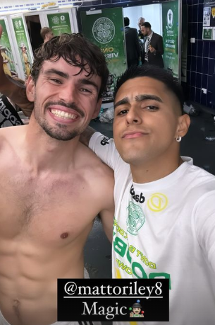 Así festejó Luis Palma el doblete del Celtic en su primer año en Escocia: ¡le puso ambiente al vestidor!