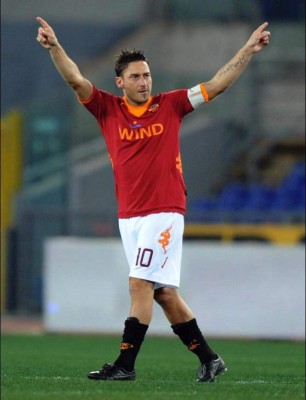 Francesco Totti, el adorado 'capitano' de la Roma de Italia