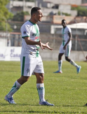 Jugadores hondureños que están al borde del retiro
