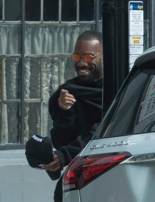 Escándalo: Destapan la infidelidad de Lacazette con una camarera mientras tenía pareja