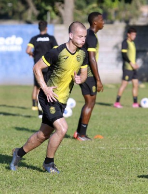 La gran cantidad de futbolistas que jugarán su primer clásico de Liga Nacional en Honduras