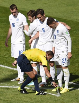 Una sorprendente Costa Rica despide a Inglaterra del mundial Brasil 2014.