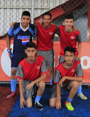 Las mejores imágenes de la jornada cinco de la Copa Gatorade 5v5