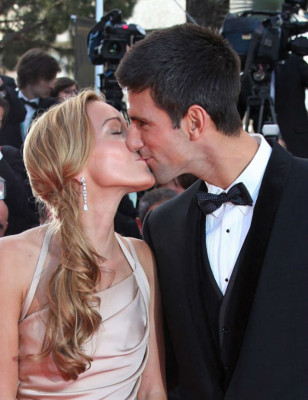Djokovic y su novia se comprometen en Monte Carlo.