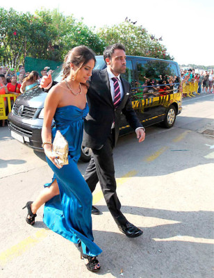 Xavi Hernández contrae matrimonio en Blanes con Nuria Cunillera.