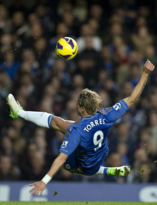 Manchester United le quita el invicto al Chelsea