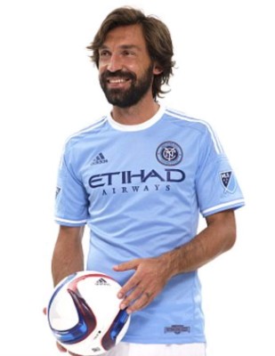 Las grandes estrellas que hoy lucen sus nuevas camisas