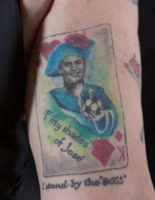 Increíble: Fanática de José Mourinho tiene 38 tatuajes de él y aumentó tras su fichaje por el Tottenham&nbsp;&nbsp;