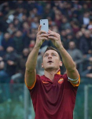Francesco Totti, el adorado 'capitano' de la Roma de Italia