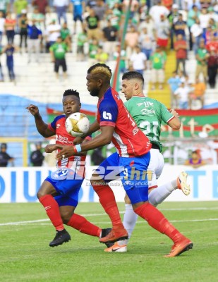Con variantes: El 11 de Olimpia para enfrentar al Vida, confirmado por Pedro Troglio