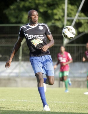 RUMORES Y FICHAJES: ¿Carlitos Mejía al extranjero? Los grandes buscan a los goleadores