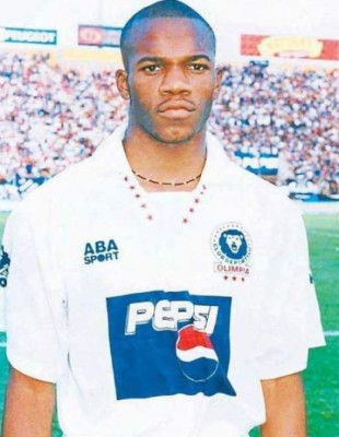 David Suazo desmiente la 'leyenda urbana' sobre su esposa, la italiana Elisa Secchi