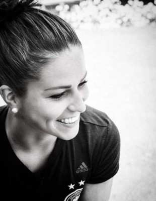 En Alemania celebran el nuevo noviazgo de Sami Khedira con una hermosa futbolista