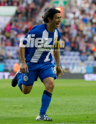 Roger Espinoza anota, pero Wigan cae en casa