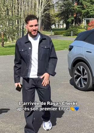 Camavinga sorprende y así llegó Mbappé a la concentración de Francia para los duelos ante Brasil y Colombia