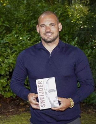 El increíble cambio físico de Wesley Sneijder a un año de su posible regreso al fútbol