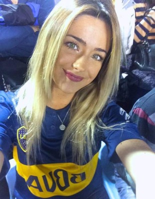 ¡Belleza argentina! Las espectaculares hinchas de Boca Juniors y River Plate