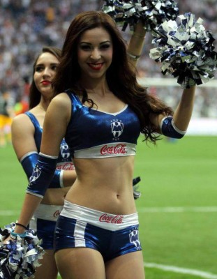 Las infartantes Rayaditas que apoyan a Alberth Elis y al Monterrey