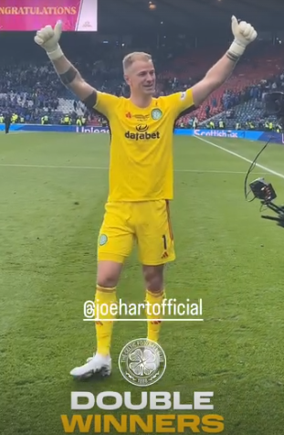Así festejó Luis Palma el doblete del Celtic en su primer año en Escocia: ¡le puso ambiente al vestidor!