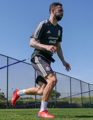 ¡Con 11 cambios! El equipo titular que presentaría México ante Paraguay