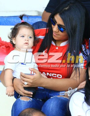 Las bellas damas que engalanaron la Jornada 5 del torneo Clausura de Honduras