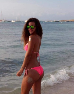 Ella es la bella Malena Costa, quien anunció su boda con Mario Suárez