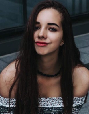 Aficionada se hace viral tras ''cambiar'' al Cruz Azul por el América y enloquece por CR7