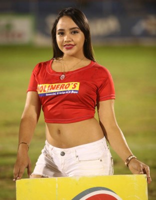 ¡LINDAS! Las ceibeñas derrocharon belleza en el partido del Vida-Real España