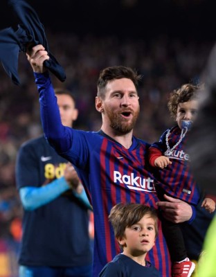 NO SE VIO POR TV: Messi y su tierna celebración en título de Barcelona