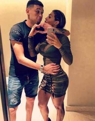 No es filtración: Impactados en Francia por fotos desnuda de mujer de futbolista del Marsella