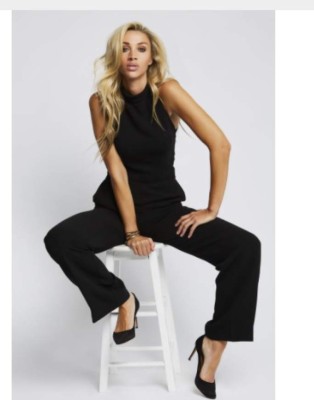 Es 14 años menor que él: Ryan Giggs encuentra el amor en un joven tras agredir a dos mujeres