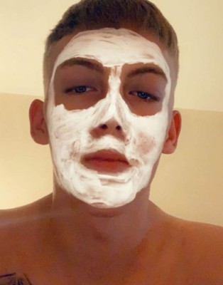 Cara desfigurada y huesos rotos: La paliza que le dieron a un soldado tras ser secuestrado en una cita de Tinder