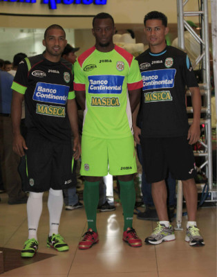 El moustro ya tiene su nueva piel.