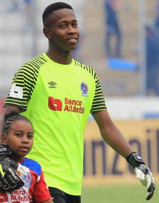 MERCADO: Olimpia busca fichar lateral, Motagua anuncia su quinta baja y legionario está de regreso