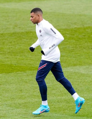 La salida de un crack y el ‘9’ de peso: se filtraron las tres condiciones que puso Mbappé para continuar en el PSG