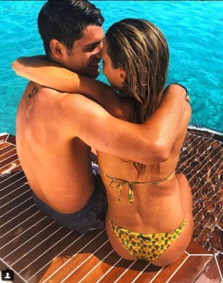 Nuevas fotos: Las vacaciones de lujo de los cracks del fútbol con sus mujeres