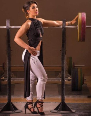 Así es la primera mujer mexicana que firma con la WWE y levanta suspiros en las redes sociales