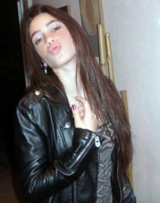 Así es Mechy Rohrer, la promotora argentina que sale en vídeo hot con dos pilotos